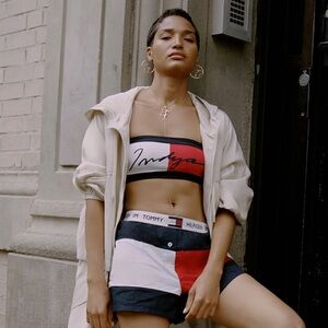 90s Aaliyah TLC R’n’b Soul MTV VMAs Tommy Hilfiger Navy and Red Skirt Set